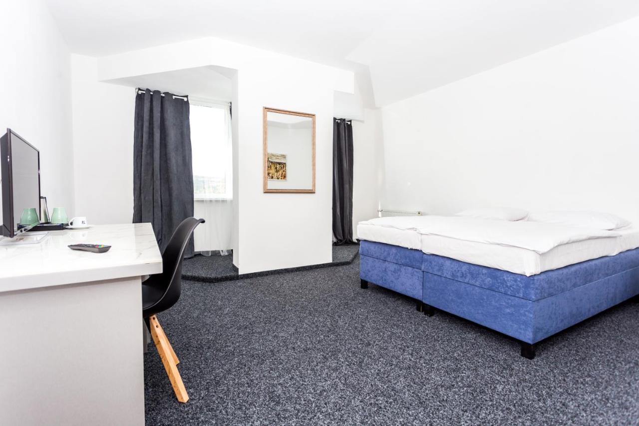 Hotel Joker Obrnice Luaran gambar