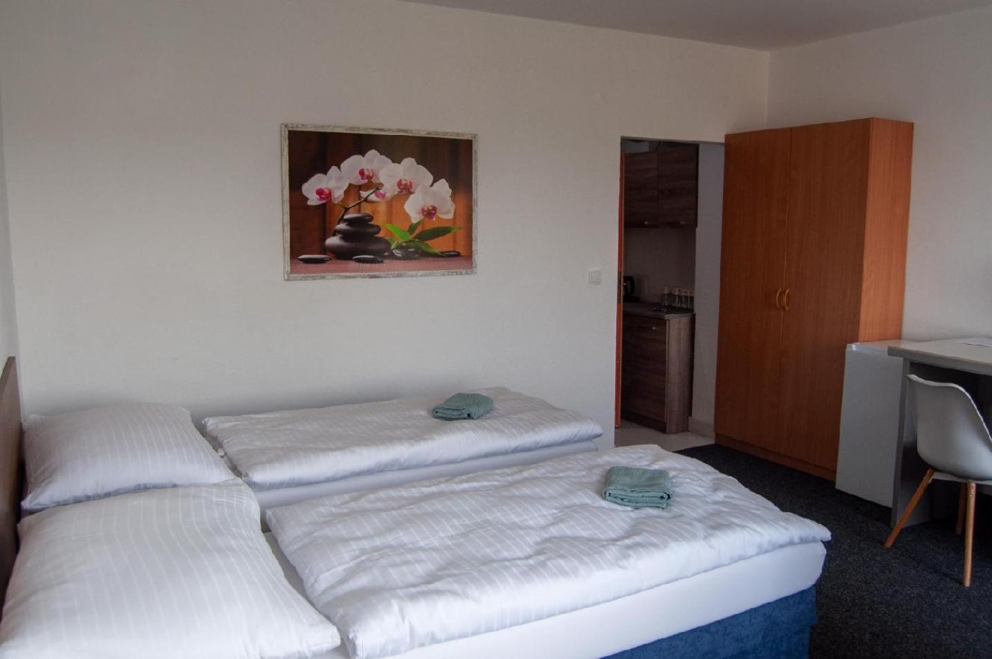 Hotel Joker Obrnice Luaran gambar